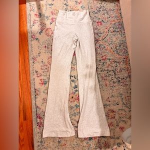 ARITZIA FLARE LEGGINGS